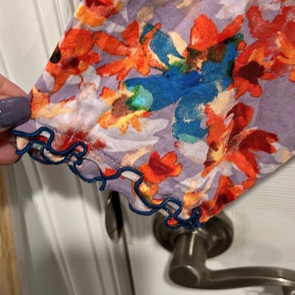 LOGO by Lori Goldstein QVC multi color floral 3/4 sleeve top size 1X - Picture 5 of 8